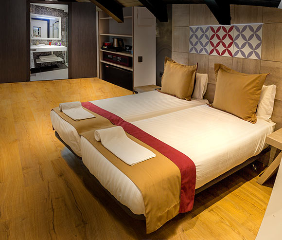 Habitacion_deluxe_sagrada_familia Habitacion_deluxe_sagrada_familia